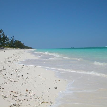 Hollywood Beach Suites Turks And Caicos NCA Instalações foto
