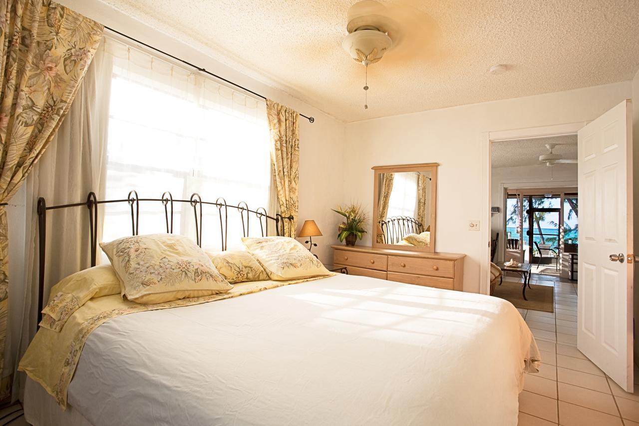 Hollywood Beach Suites Turks And Caicos NCA Quarto foto